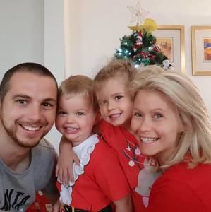 Meet your Posher, Flora